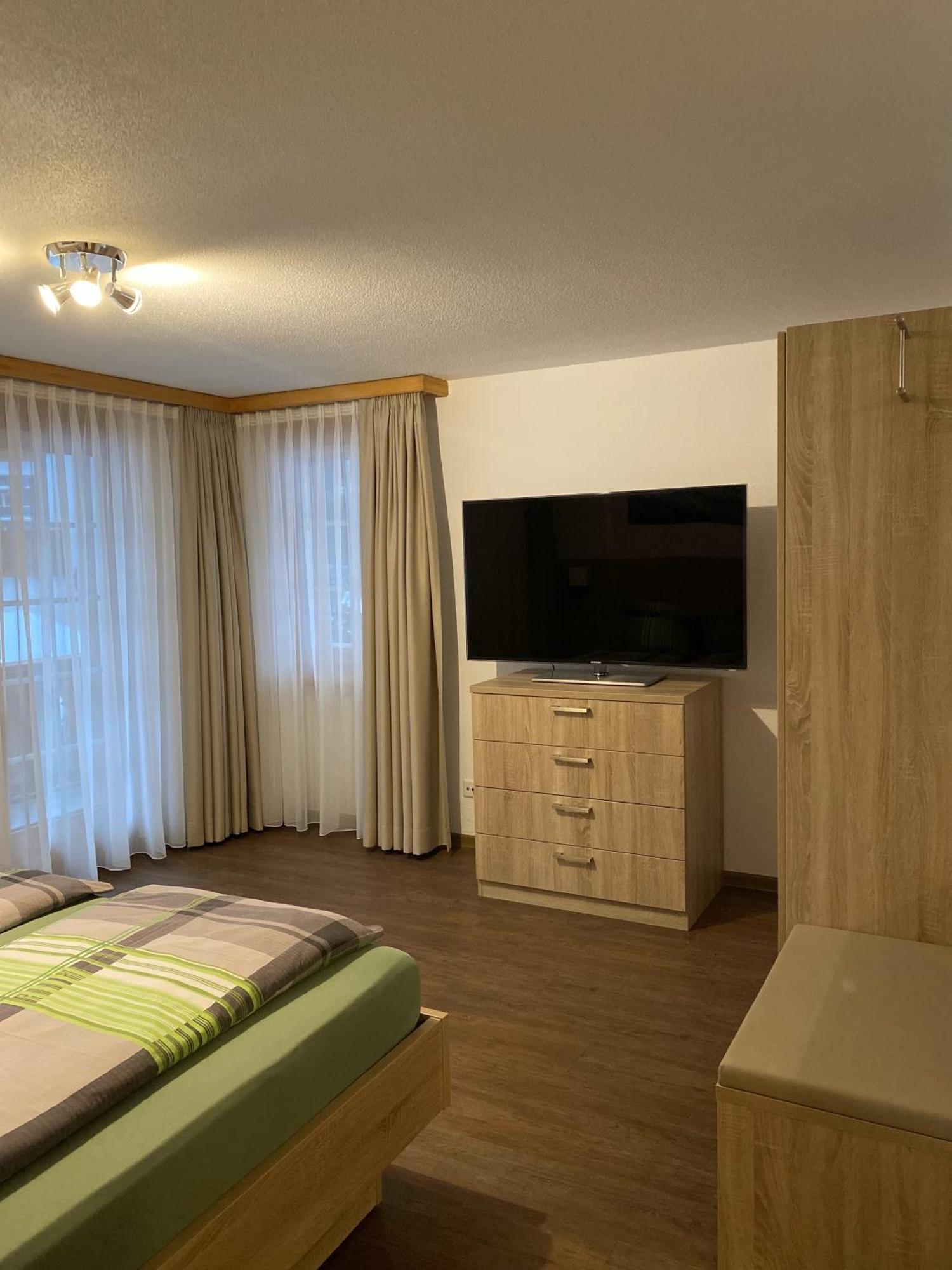 Apartments Arcadia Saas-Grund Zewnętrze zdjęcie